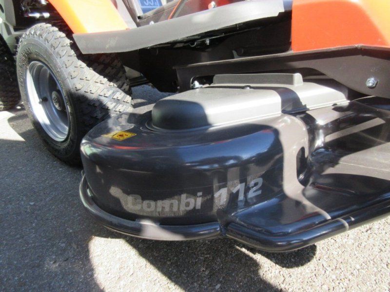 Tondeuse autoportée Husqvarna RIDER R 316TsX AWD de 2026 Transmission 112 cm – Image 3
