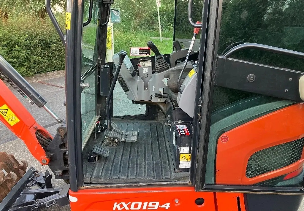 Mini-pelle Kubota KX 019-4 - | tri de démolition d'occasion de 2021 – Image 10
